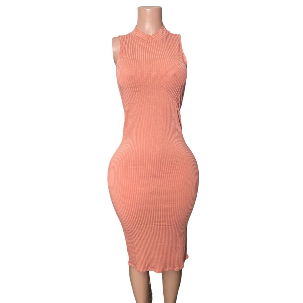 Sleeveless Ribbed Midi Dress in Peach